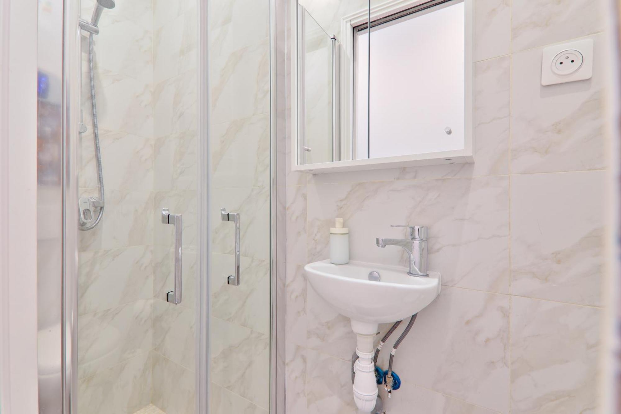 2 Bedroom Appartement Quartier Le Marais Free Netflix ปารีส ภายนอก รูปภาพ